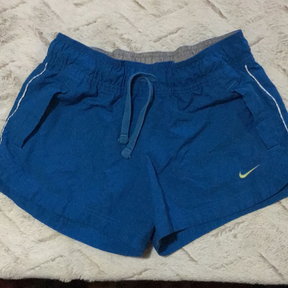 Small 4 to 6 Nike shorts.  Not nylon shorts.